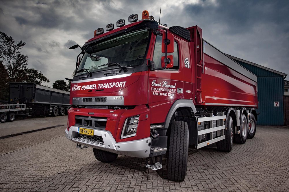 Volvo_FMX_8x8-voor-Hummel_Transport.jpg